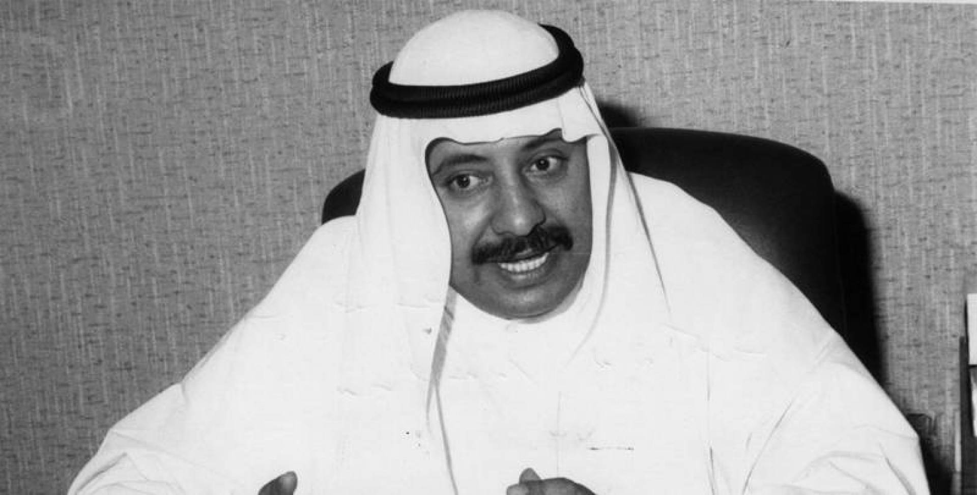 1980| مراقب الأغذية في بلدية الكويت أحمد المطوع: منع دخول 55 ألف كرتون ...