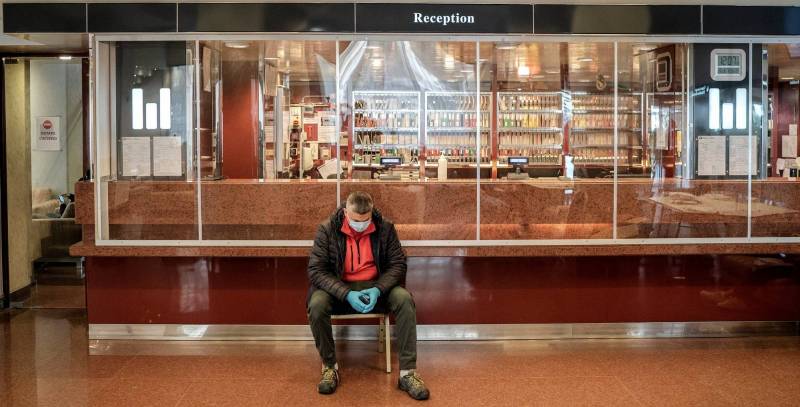 إيطاليا.. مشرف الإسعاف: بدأنا نرى الضوء في نهاية النفق.. لقد انخفضت المكالمات