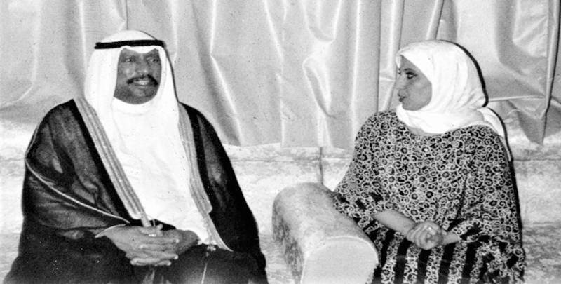 في اليوم العشرين من ذكرى اختطاف طائرة الجابرية 1988 4 24 ولي العهد يزور الشيخ خالد الجابر مهنئ ا بعودة أبنائه ومجلس الوزراء يشكل لجنة للتحقيق في ملابسات الحادث